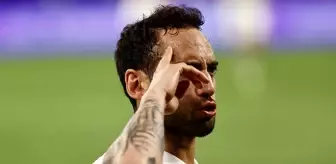 Hakan Çalhanoğlu, Macaristan'a attığı golle tarihe geçti