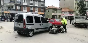 Isparta'da Hafif Ticari Araç ile Motosiklet Çarpıştı: Bir Yaralı