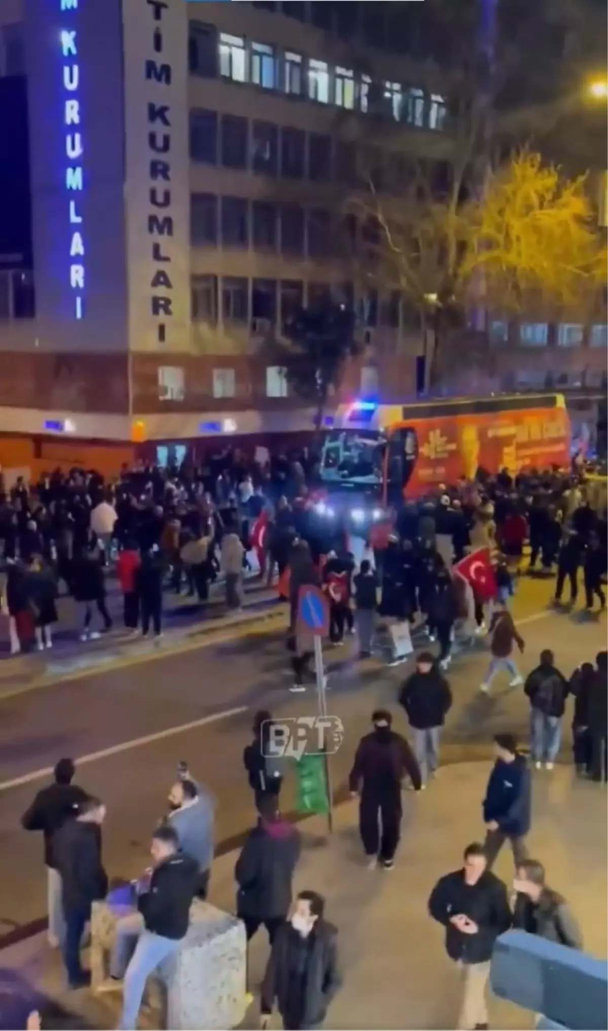 Memleket Partisi lideri Muharem İnce, CHP otobüsünde