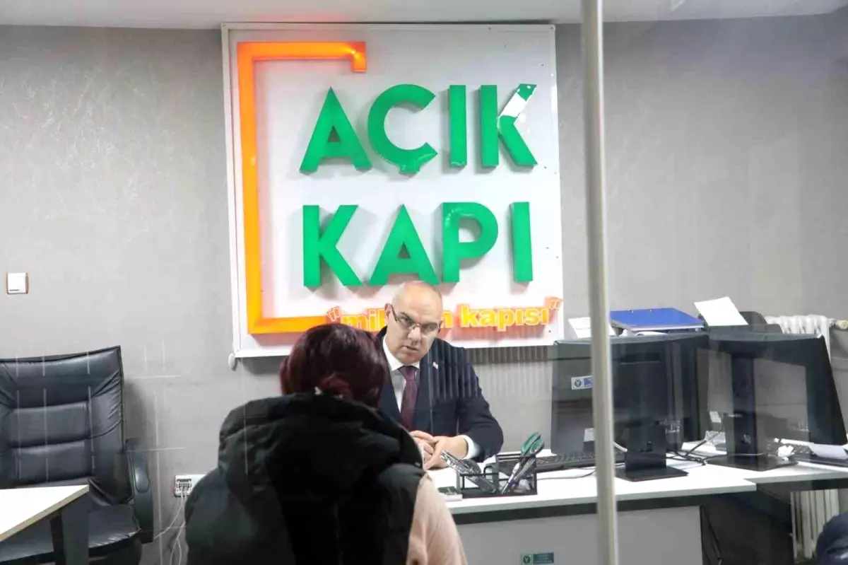Ağrı Valisi Mustafa Koç, Açık Kapı Birimini Ziyaret Etti