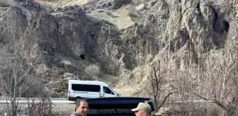 Bingöl'de Arı Kovanı Çalan Hırsız Yakalandı