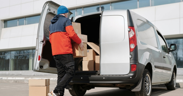 Arefe günü kargolar çalışıyor mu 2025? Arefe günü kargolar açık mı?