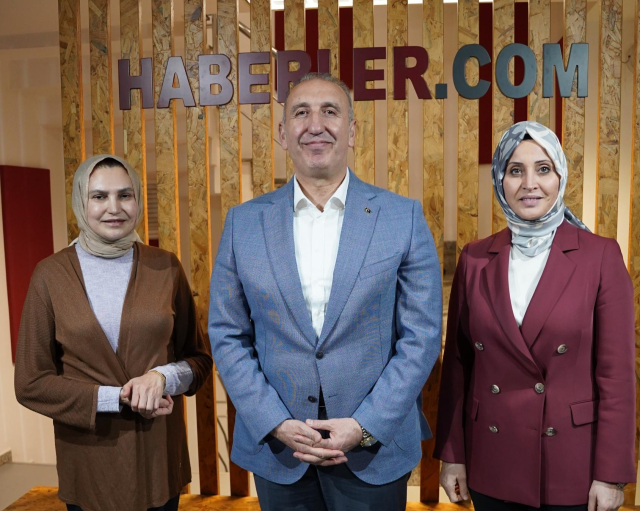 İstanbul'da İftar Buluşması: İş, Akademi ve Medya Dünyası Bir Arada İstanbul'da İftar Buluşması: İş, Akademi ve Medya Dünyası Bir Arada