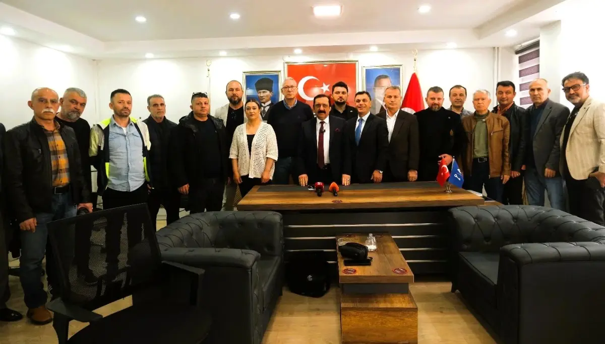 Anahtar Parti'de Gergin Kongre Sonrası İstifa Şokları