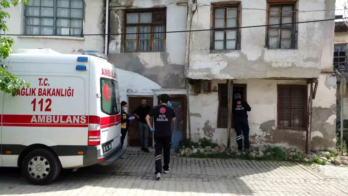 Antalya'da Yaşlı Adamın Ölümü Hareketsiz Bulunduğu Evinde Ortaya Çıktı