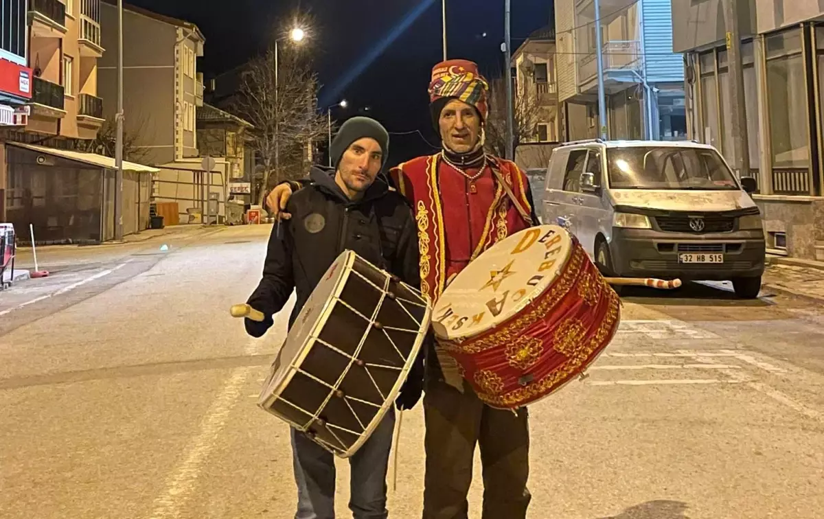 39 Yıldır Sahura Kaldıran Davulcu: İsrafil Sert