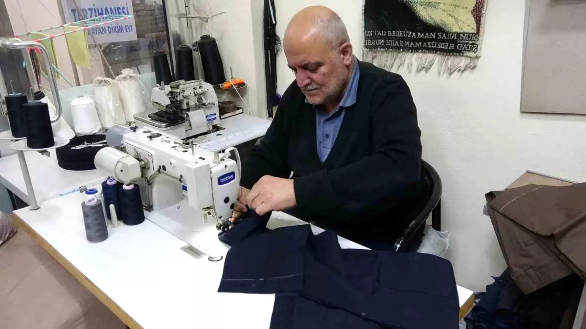 Van'da Bayram Öncesi Terzilerde Tamir Yoğunluğu Artıyor