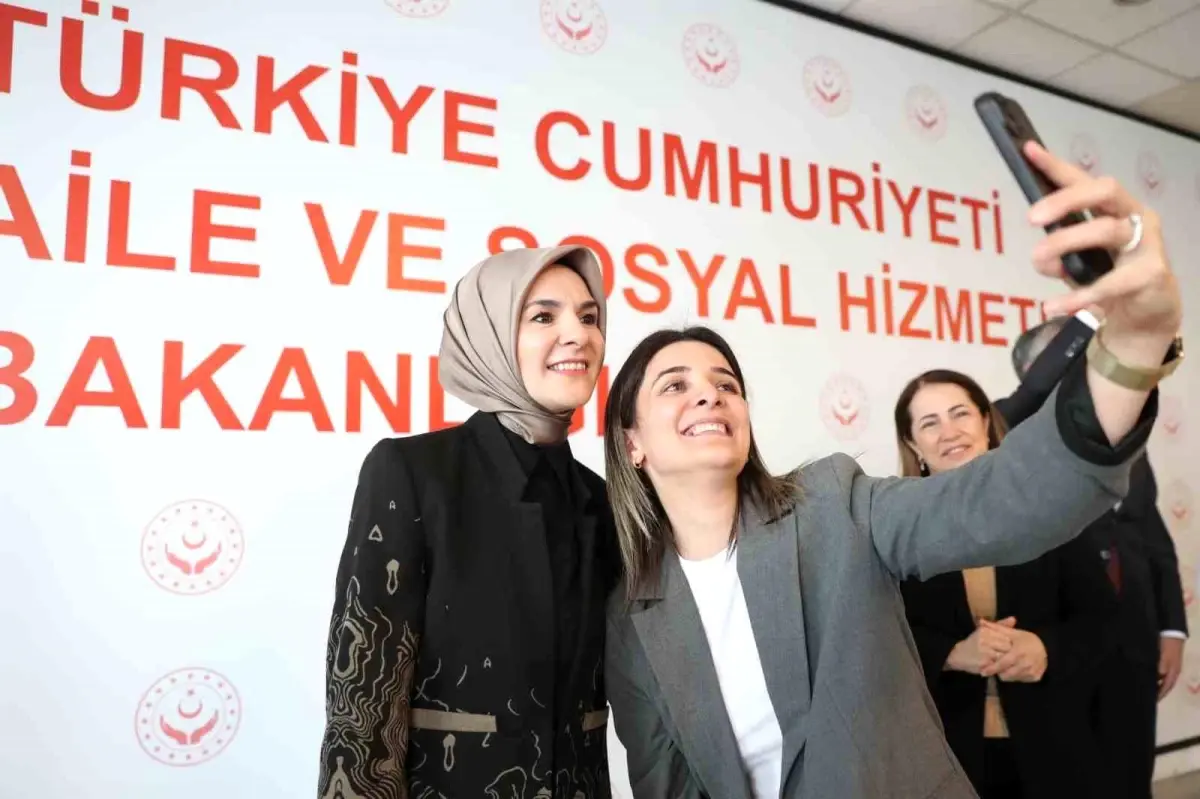 Bakan Göktaş, Ramazan Bayramı'nı Bakanlık Personeli ile Kutladı