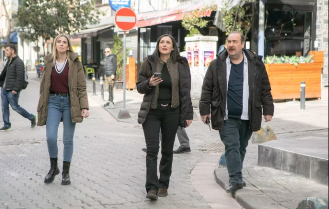Arka Sokaklar CANLI izle! 28 Mart Cuma KANAL D Arka Sokaklar yeni bölüm 703. BÖLÜM full HD canlı yayın izle!