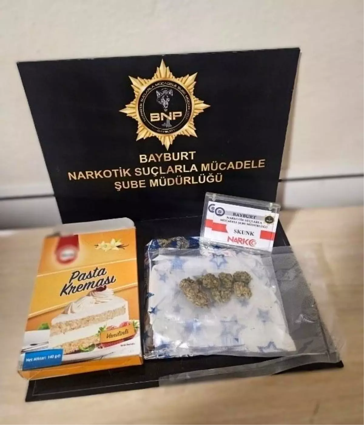 Bayburt'ta Kargo İçinde Gizlenmiş Uyuşturucu Madde Ele Geçirildi