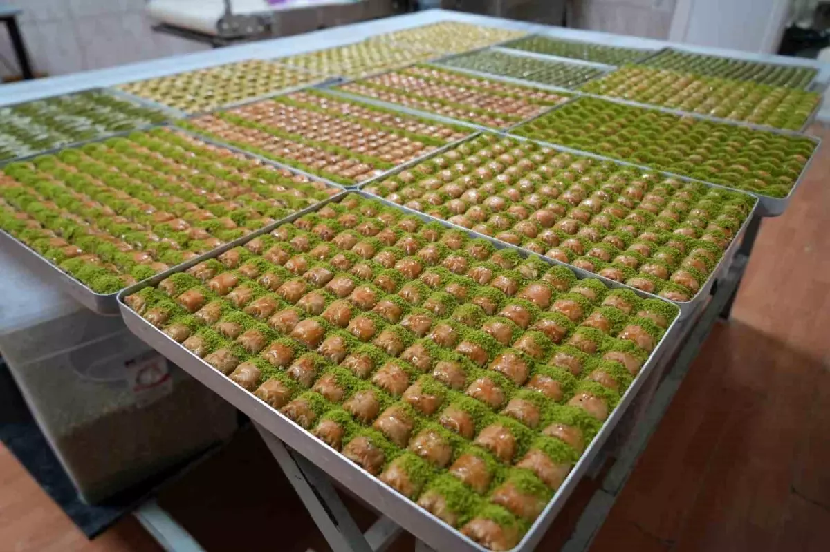 Muş'ta Bayram Öncesi Baklava Yoğunluğu