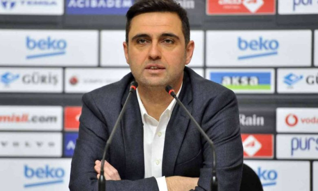 Beşiktaş - Galatasaray derbisi öncesi hakem tartışmaları gündemde Beşiktaş - Galatasaray derbisi öncesi hakem tartışmaları gündemde