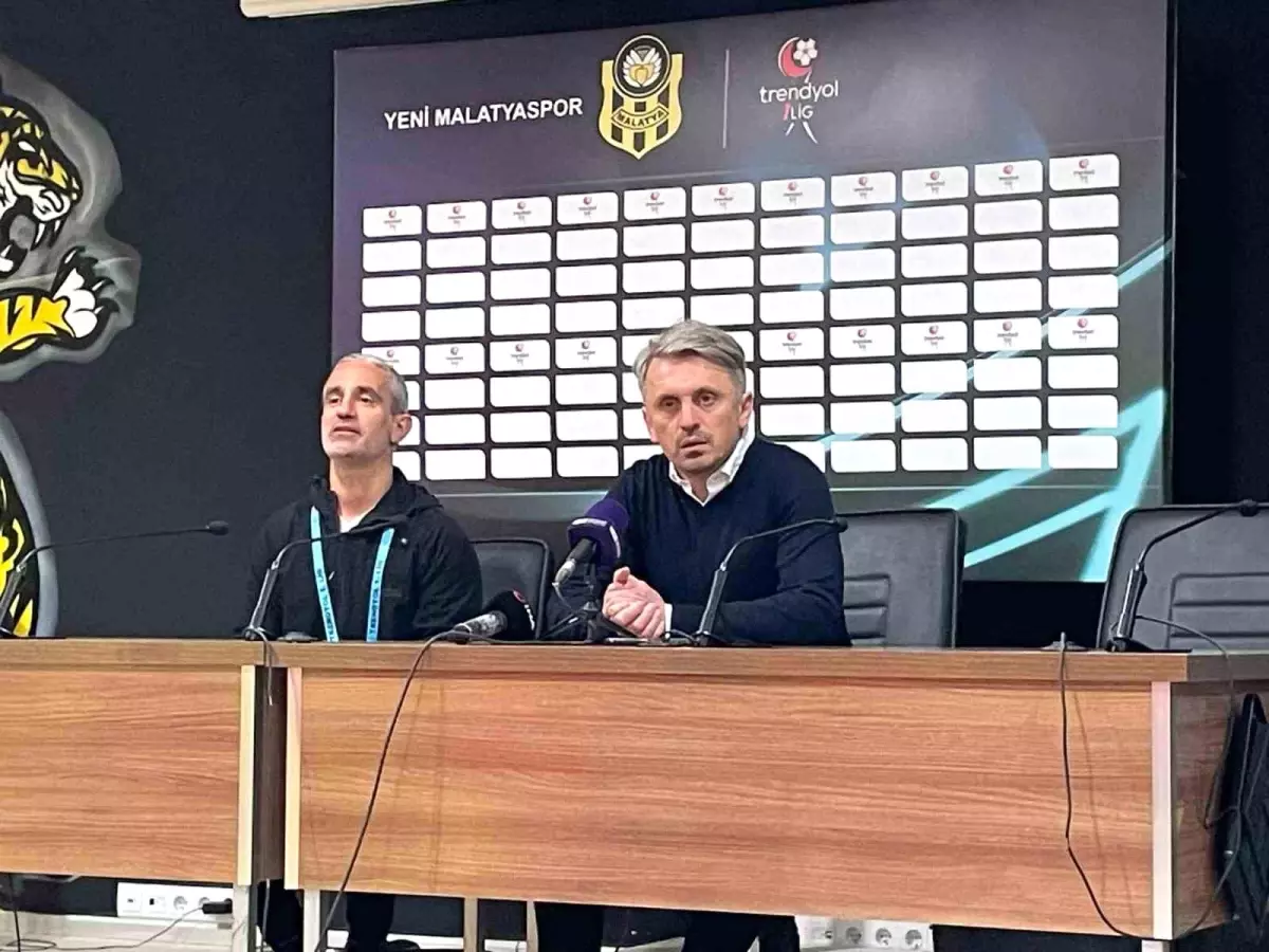 Orhan Ak: Yeni Malatyaspor Mücadele Ediyor, Desteklenmeli
