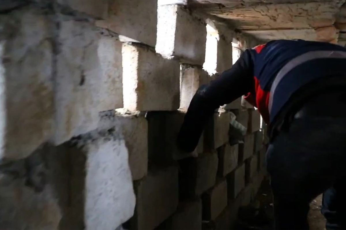 Rize'de aranan şüpheli gizli tünelde yakalandı