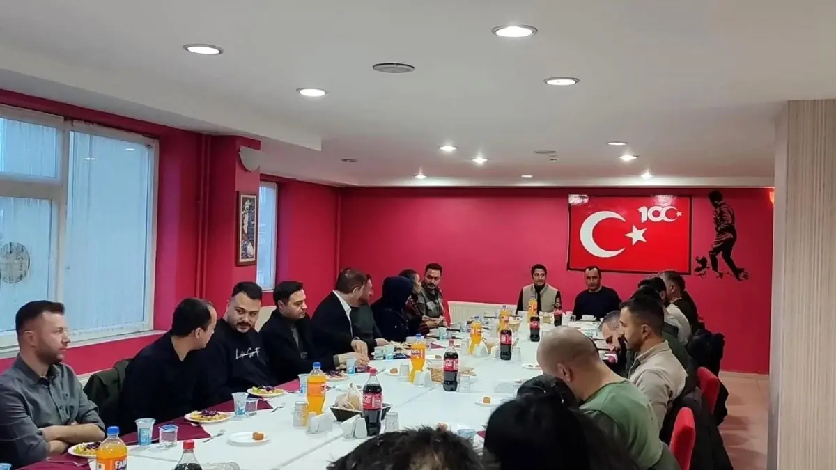 Kaymakam Aslantatar, Öğretmenlerle İftar Sofrasında Buluştu