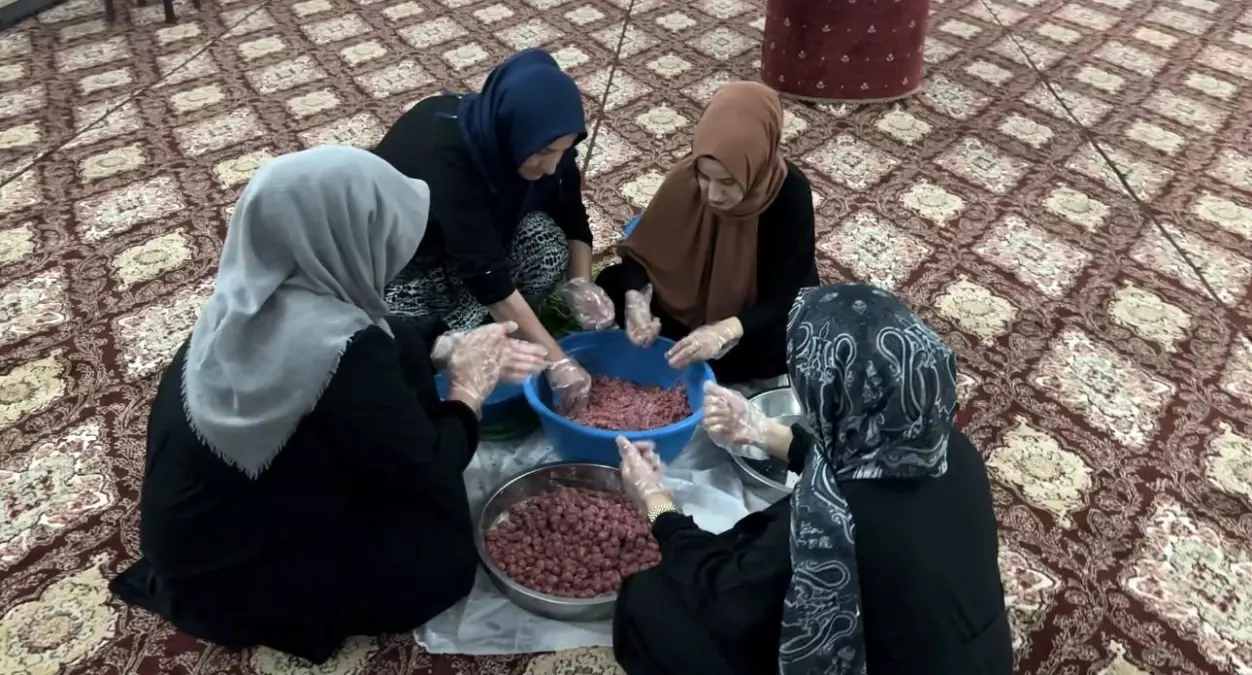 Yüksekova'da Bayram Geleneği: Doğaba Çorbası İkramı