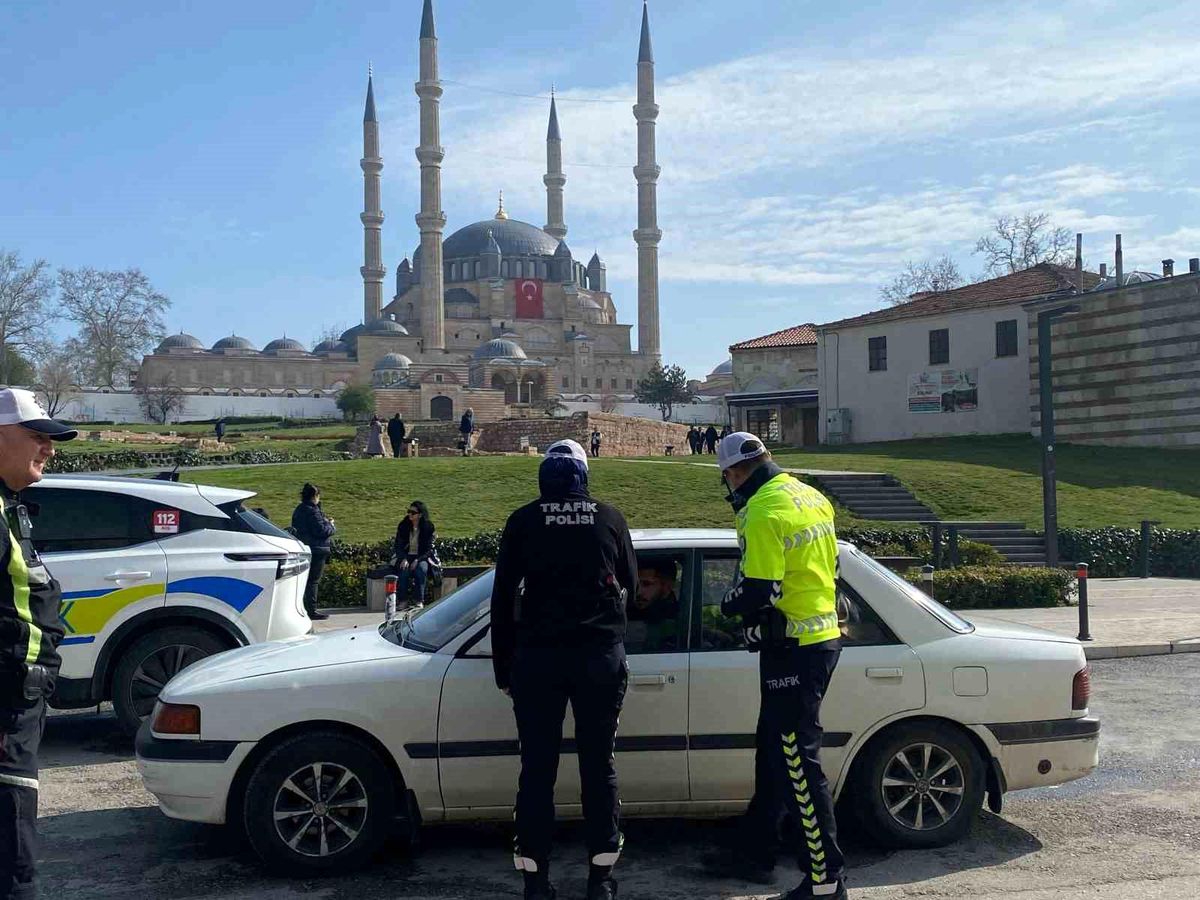Edirne'de Bayram Trafik Denetimleri Yapıldı