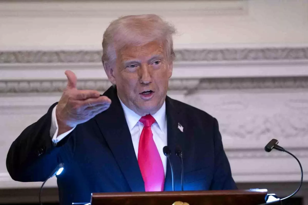 Trump'ın Üçüncü Dönem Adaylığı Tartışmaları ve Rusya Açıklamaları