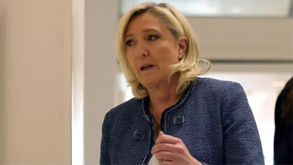 Marine Le Pen Avrupa Birliği Fonlarıyla Usulsüzlükle Suçlandı
