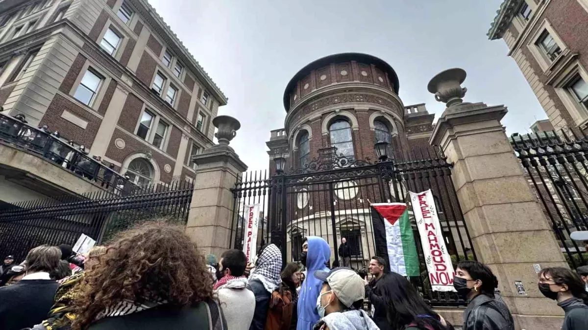 Columbia Üniversitesi'nde Filistin Destekçisi Öğrencilerden Protesto