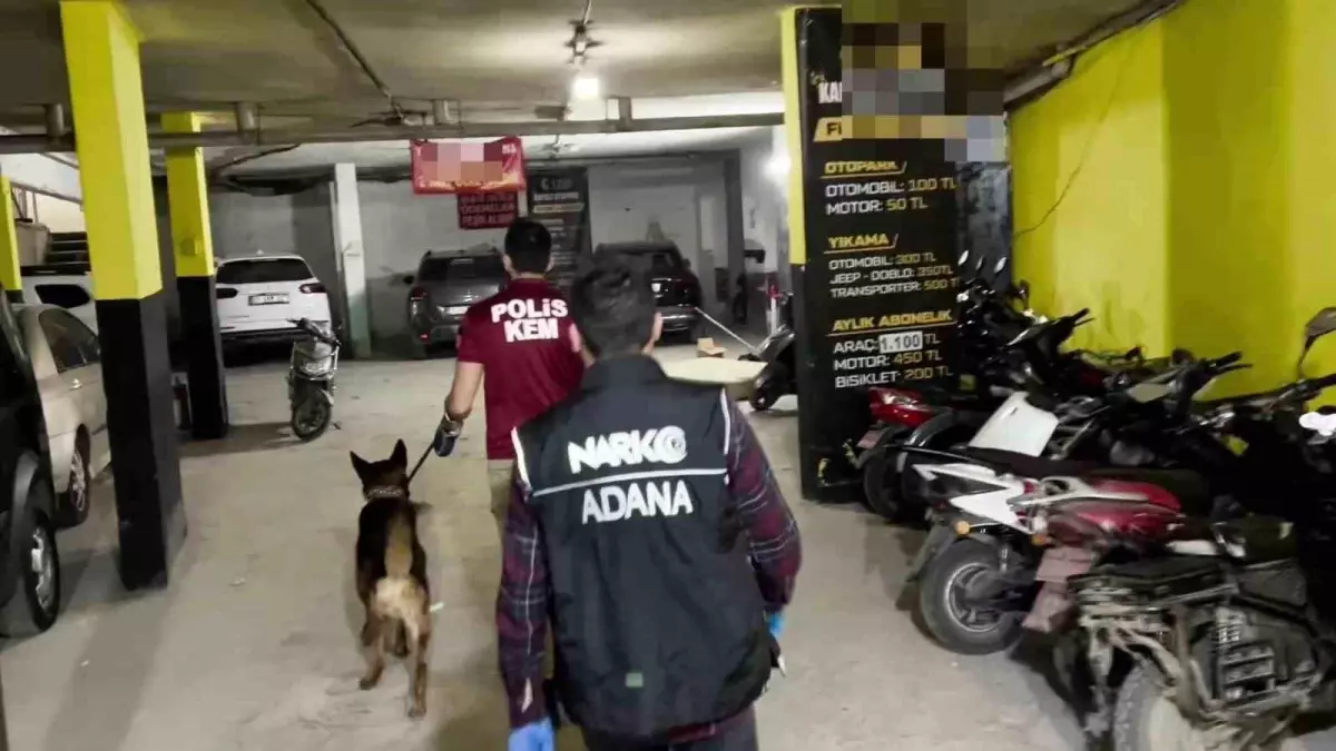 Adana'da Otoparkta Uyuşturucu Satışı Yapan 7 Şüpheli Yakalandı