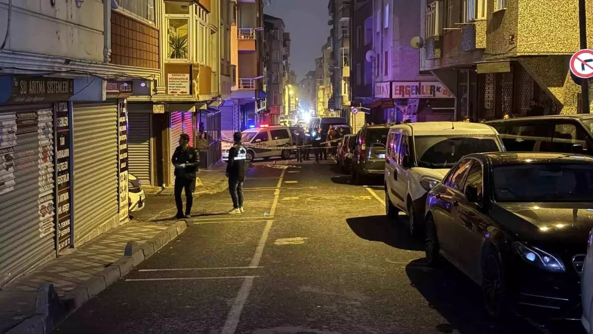 Bağcılar'da Gece Bekçileri ile Şüpheliler Arasında Silahlı Çatışma