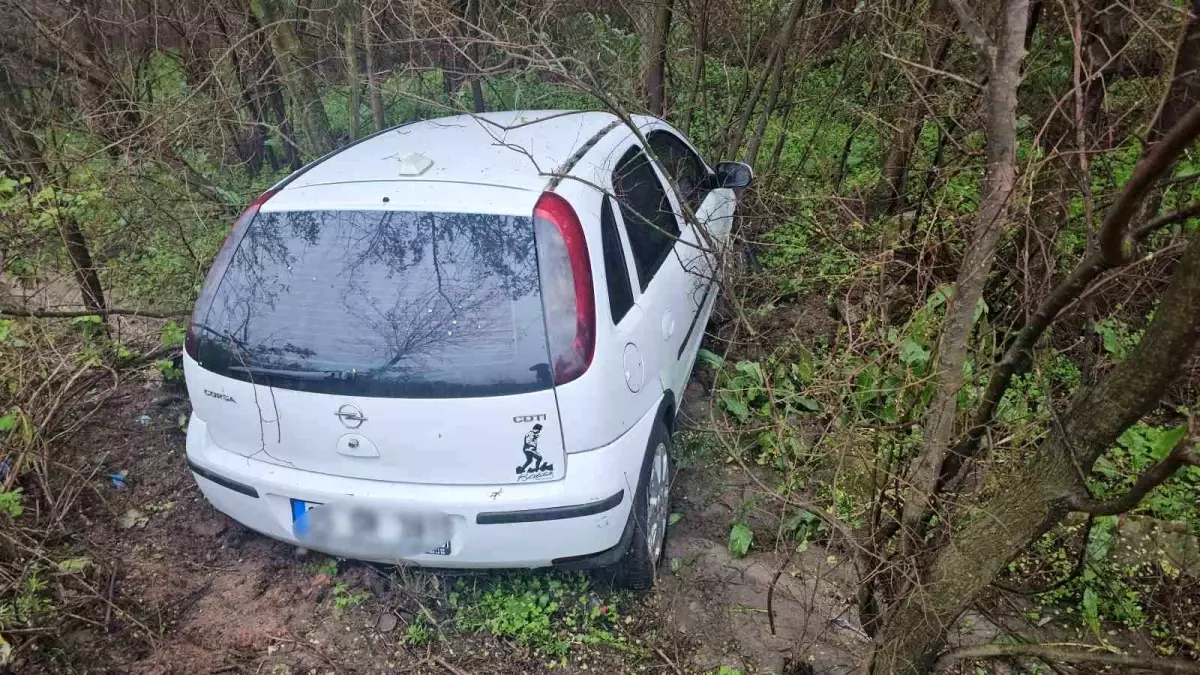 Bandırma'da Trafik Kazası: Sürücü Hafif Yaralı