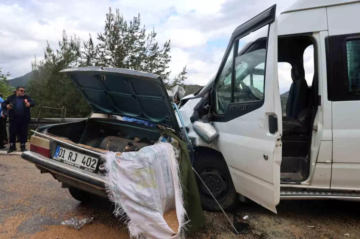 Adana'da Bayram Ziyaretinden Dönen Aile Kazada Hayatını Kaybetti
