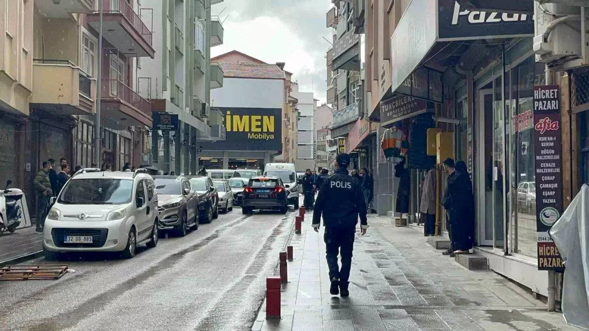 Isparta'da Husumetli Komşular Arasında Kavga: 2 Yaralı