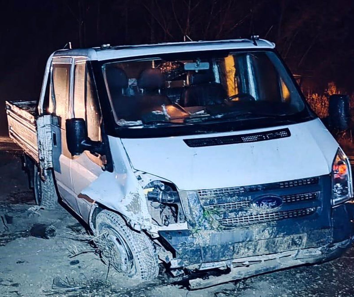 Afyonkarahisar'da Kamyonet Kaza Yaptı: 4 Yaralı