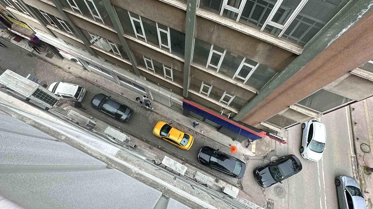 Samsun'da Sorumsuz Sürücü Trafiği Felç Etti