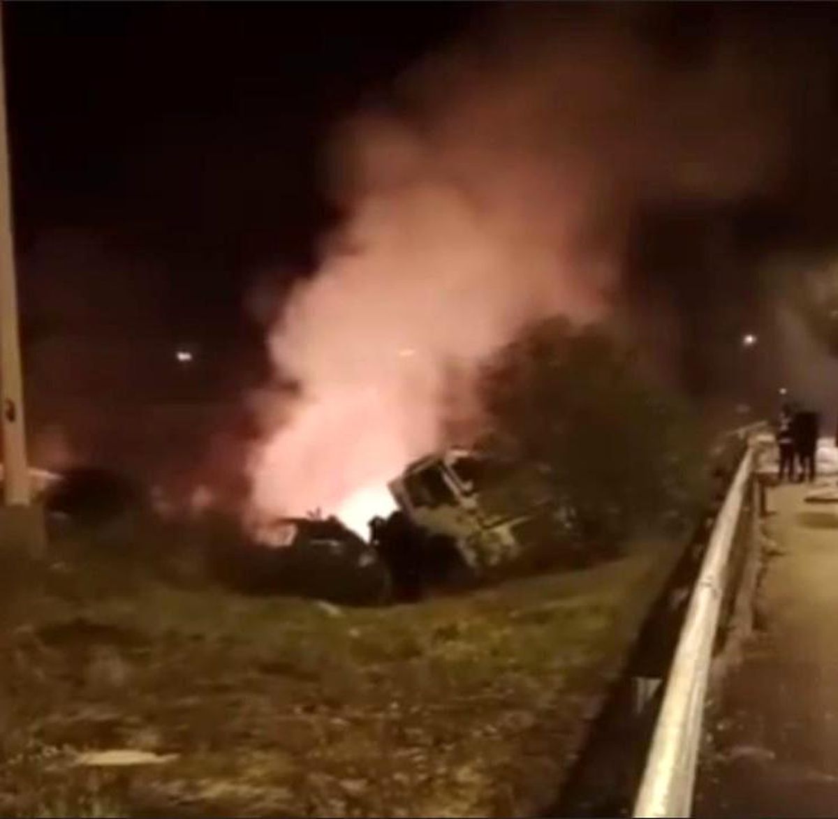 Osmaniye'de Tır ile Tankerin Çarpışması Sonucu Akaryakıt Yüklü Tanker Alev Aldı