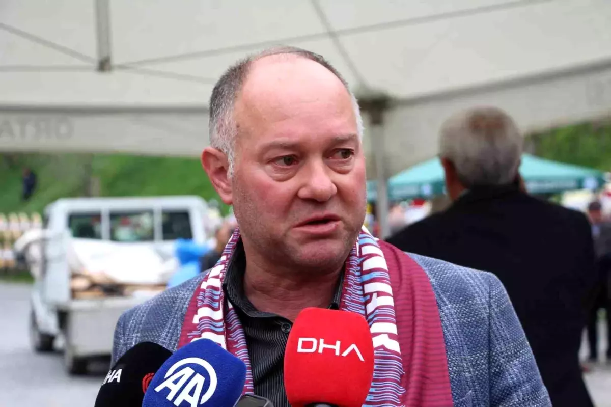 Ünlü Sanatçı Volkan Konak, Trabzon'da Son Yolculuğuna Uğurlandı
