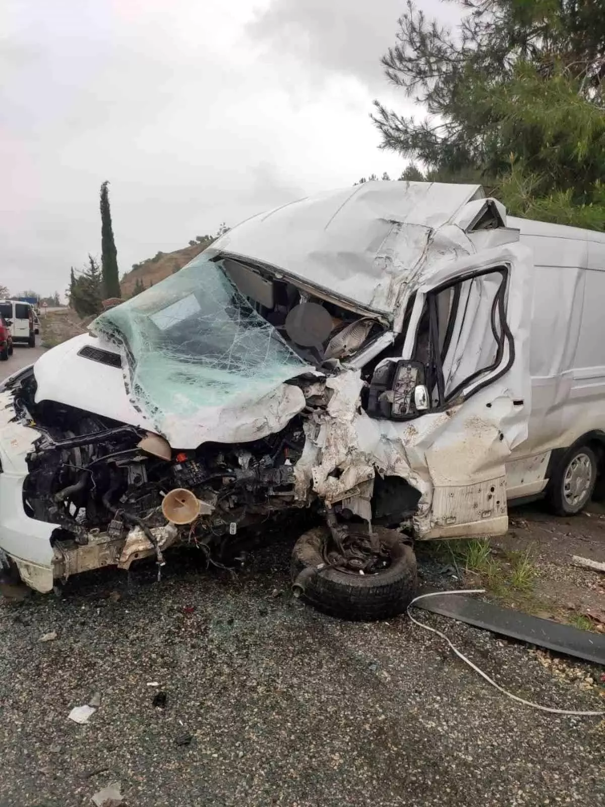Adıyaman'da Kamyon ve Minibüs Çarpıştı: 1 Ölü