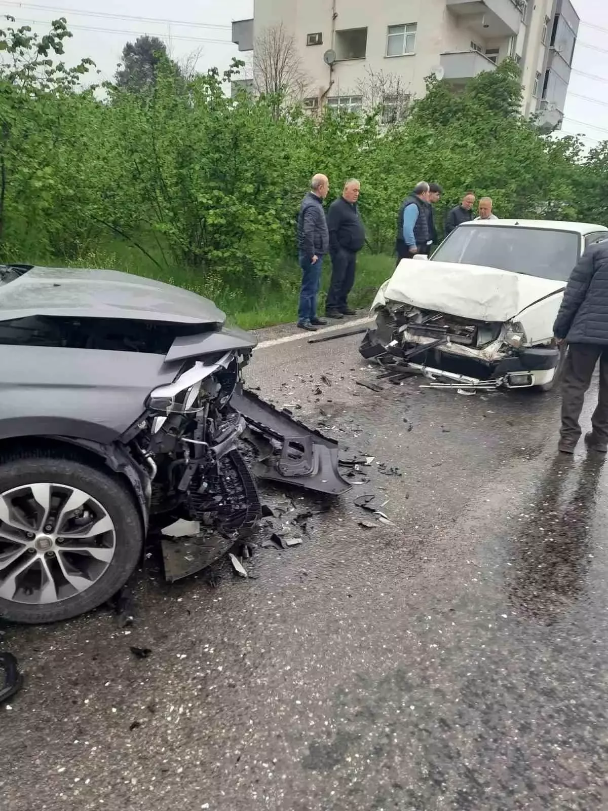 Zonguldak'ta Trafik Kazası: İki Yaralı