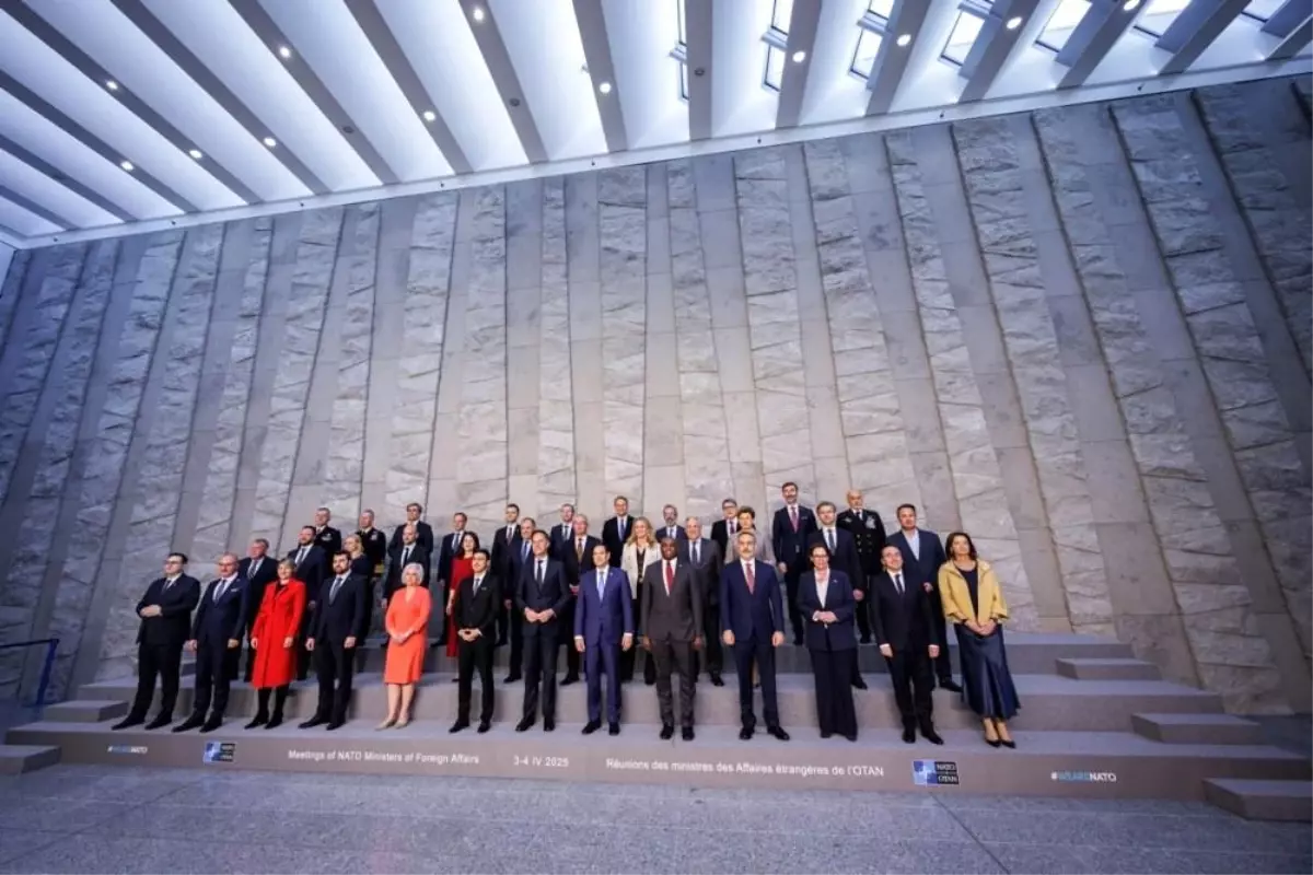 Bakan Fidan, NARO Dışişleri Bakanları Aile fotoğrafında yer aldı