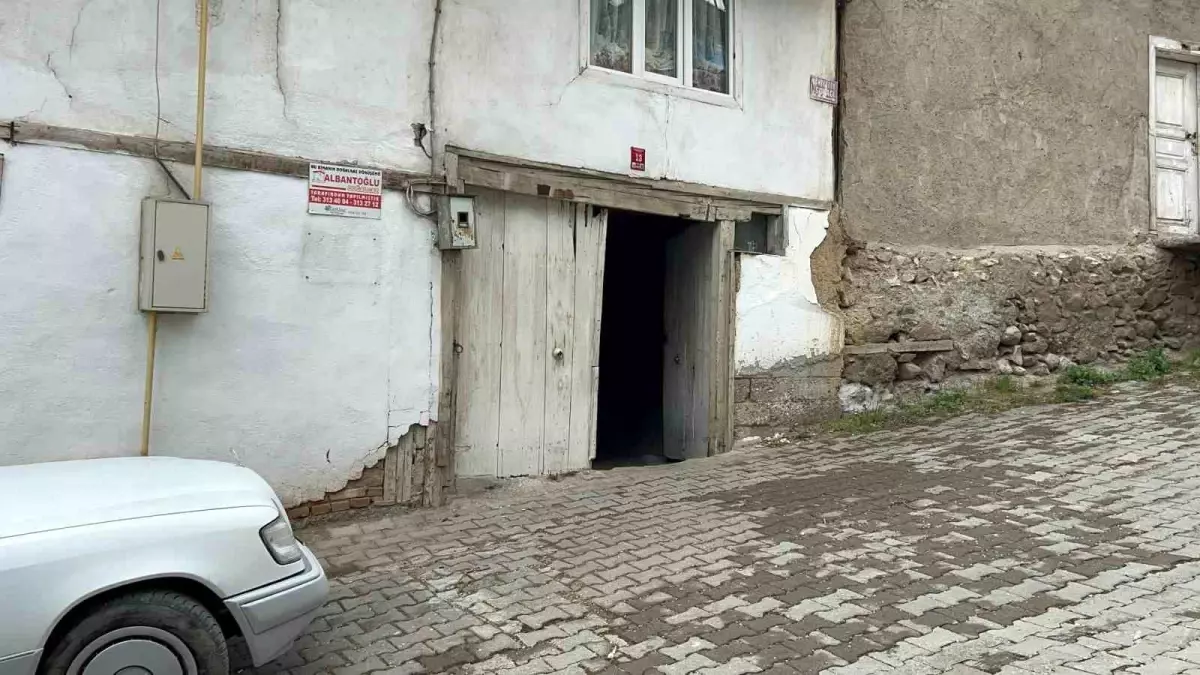 Tosya'da Tüfekle Vurulan Vatandaş Hayatını Kaybetti
