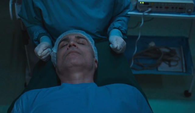 Kızıl Goncalar Levent ölüyor mu, Özcan Deniz diziden ayrılıyor mu?