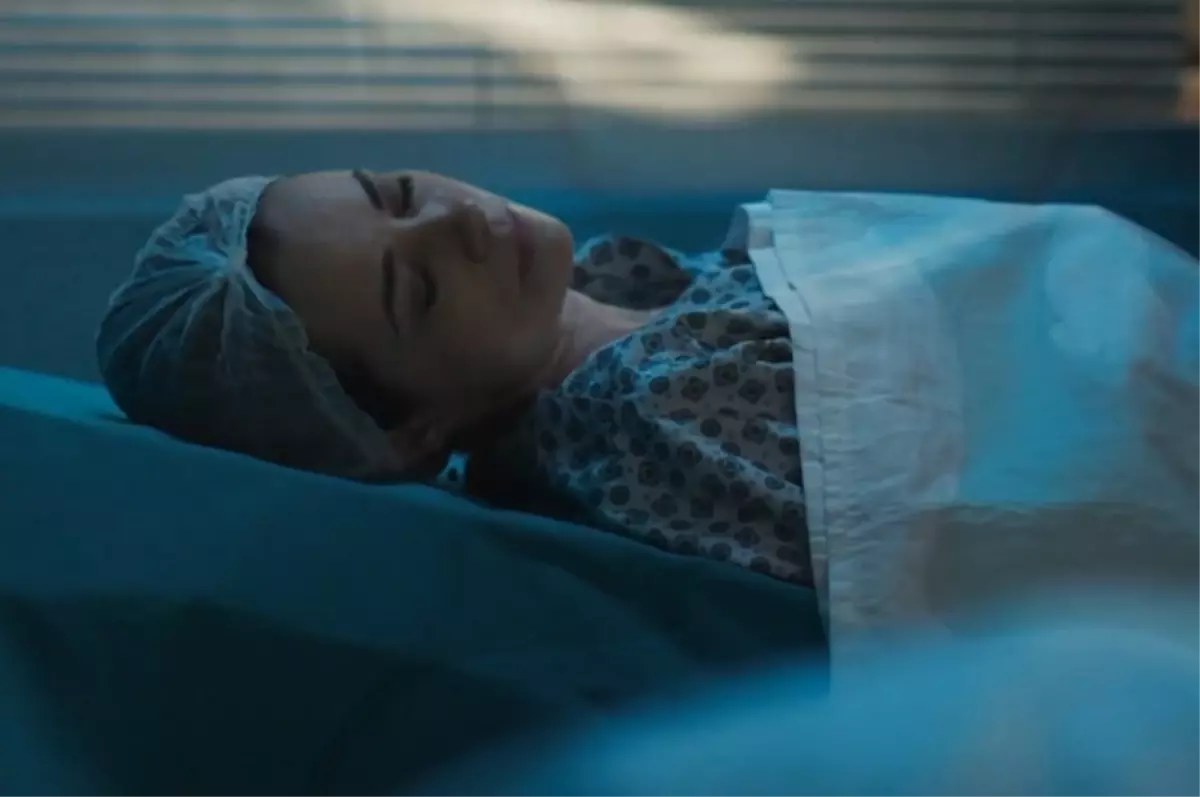 Kızıl Goncalar Meryem ölüyor mu, Özgü Namal diziden ayrılıyor mu?