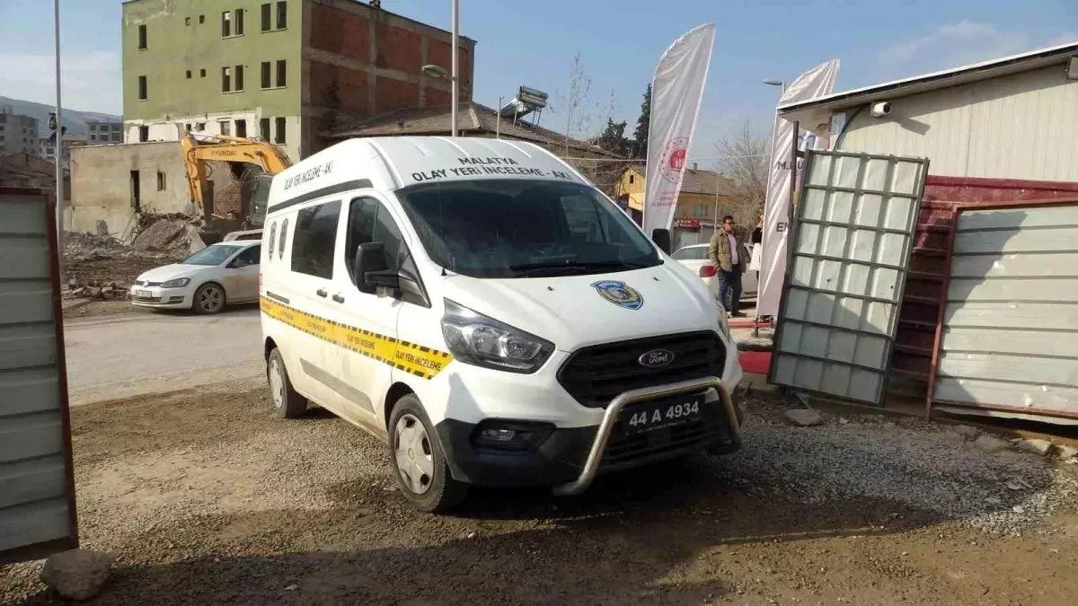 Malatya'da İnşaatta Düşen İşçi Ağır Yaralandı