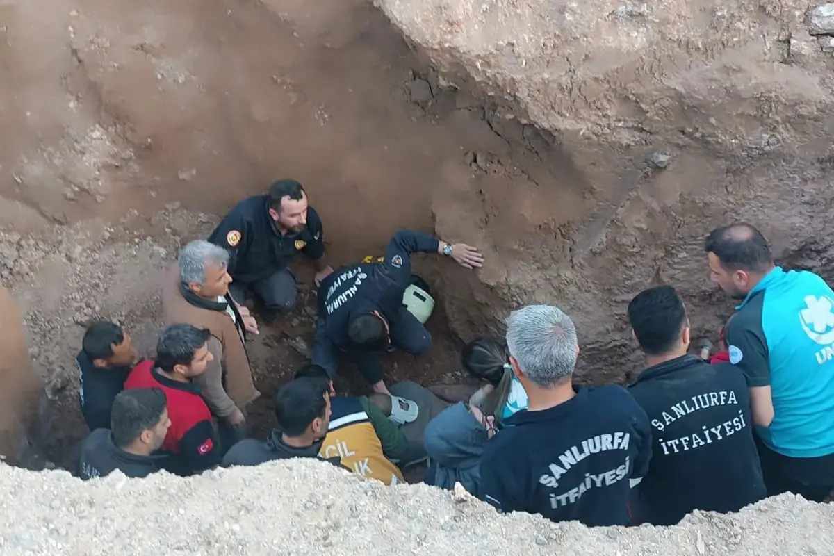 Şanlıurfa'da göçük altından kurtarılan 3 işçi hayatını kaybetti
