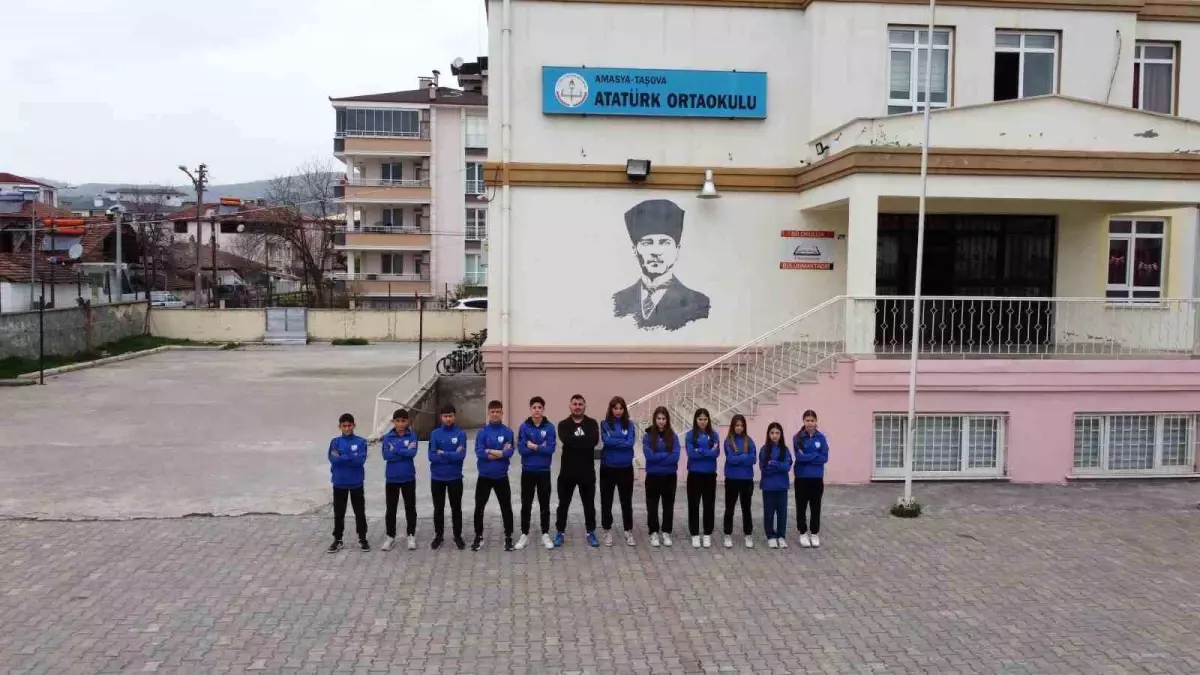 Taşova Atatürk Ortaokulu 11 Yıldır Şampiyon