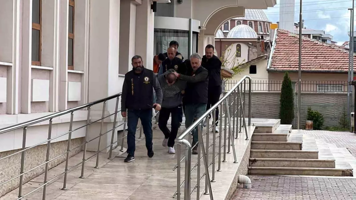 Konya'da Alkol Satışı Üzerine Çıkan Kavga: 1 Ölü, 6 Tutuklama