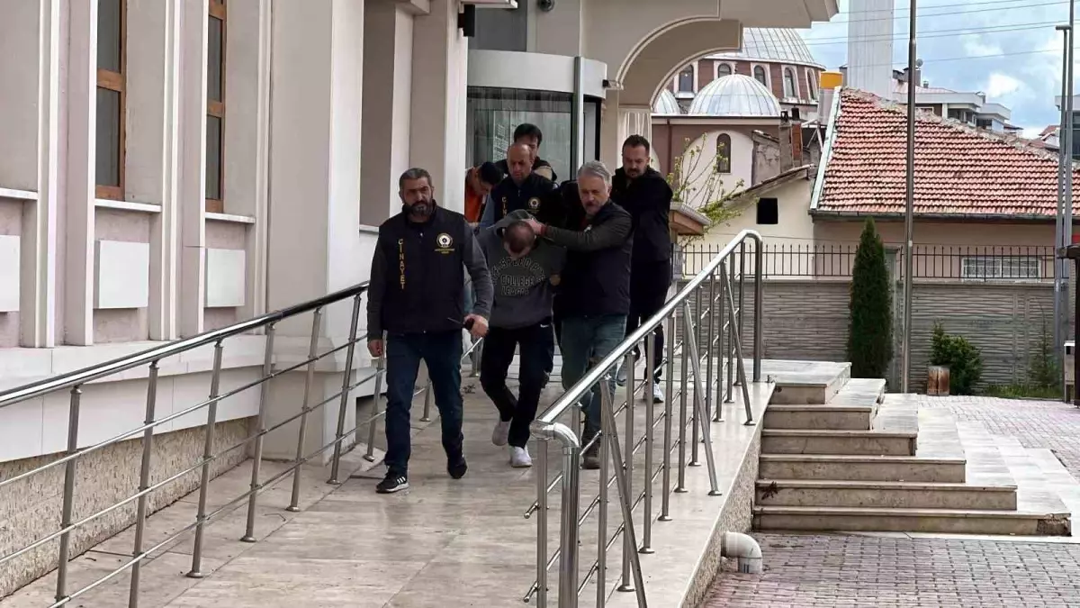 Konya'da Alkol Tartışması Kanlı Bitti: 1 Kişi Hayatını Kaybetti