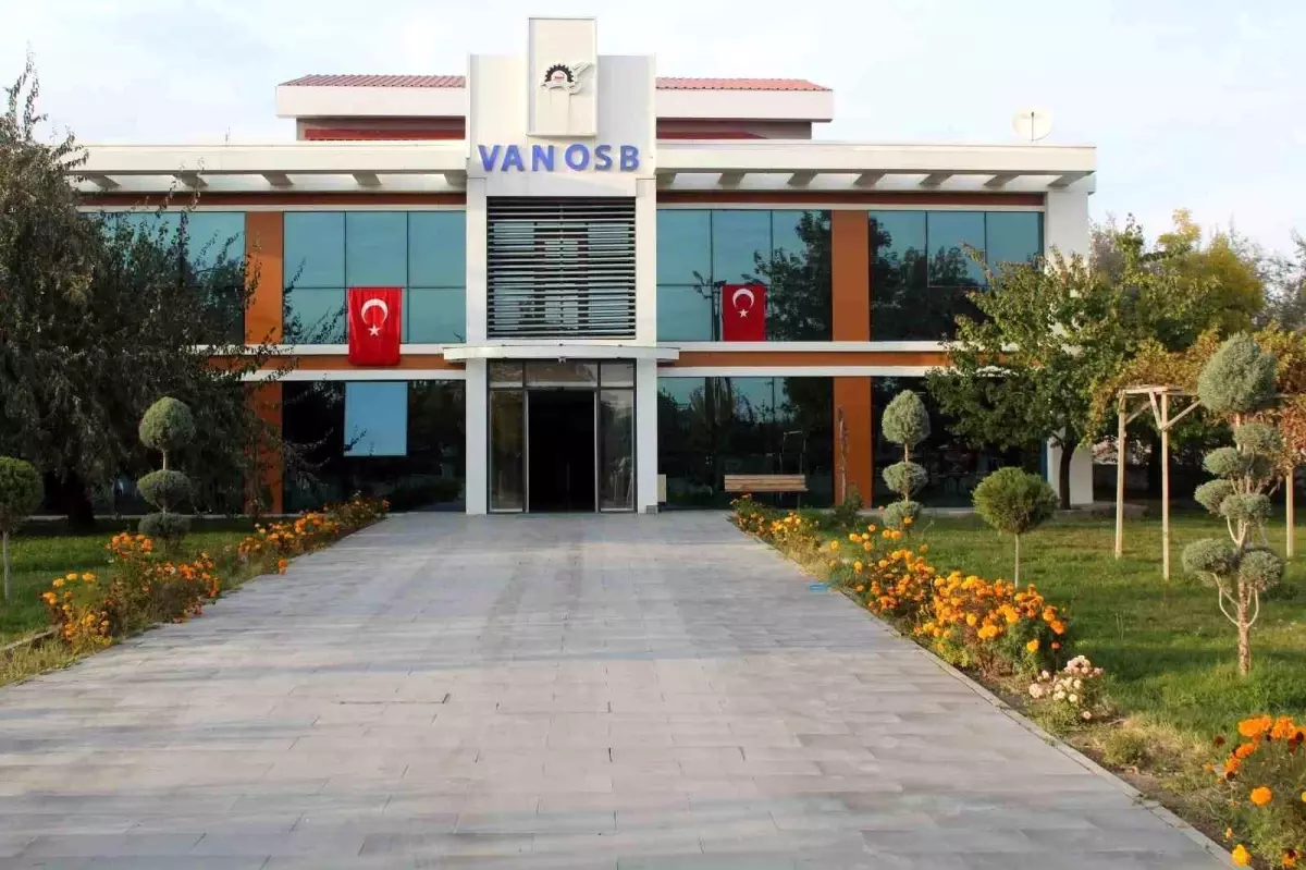 Van OSB Yönetim Kurulu'ndan Politika Uyarısı: Üretim ve Ticaret Siyaset Üstüdür