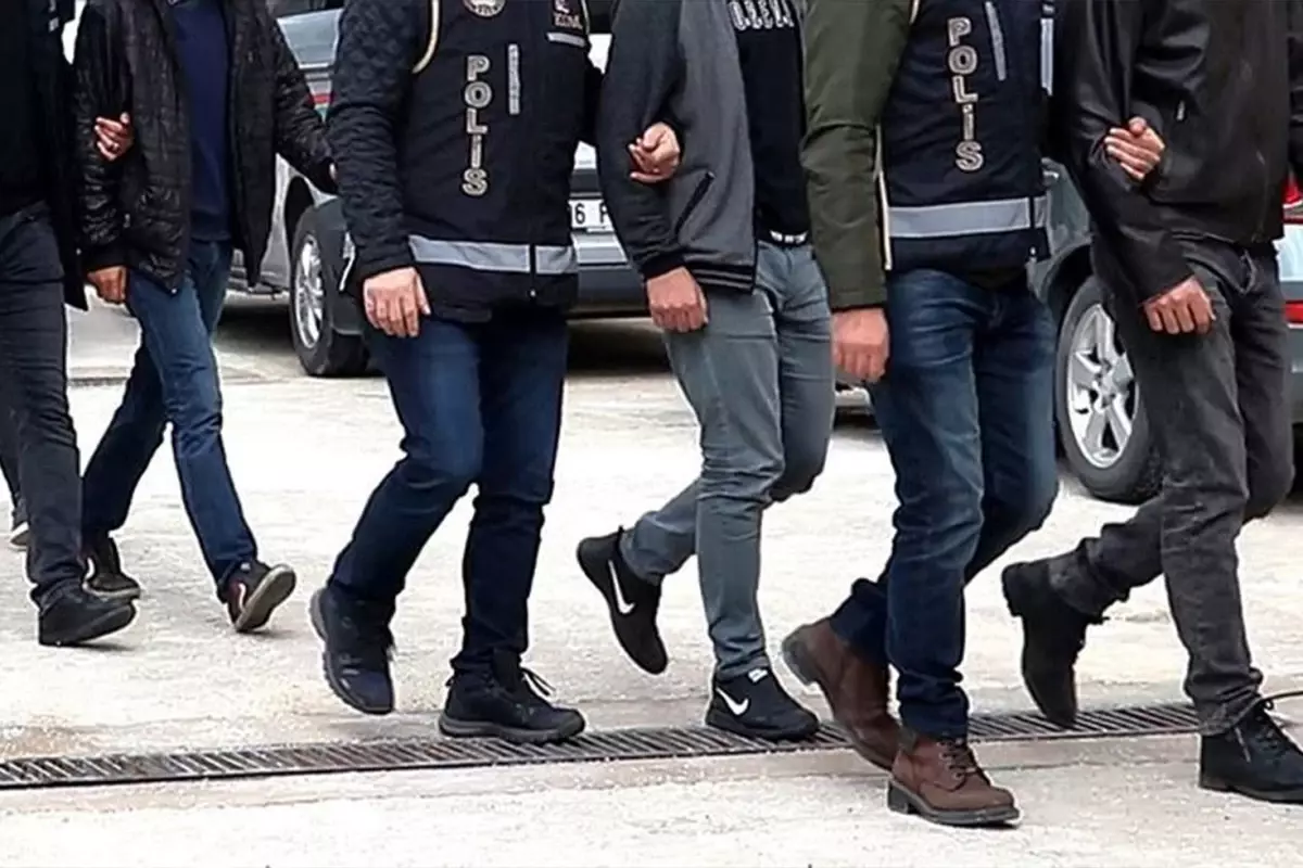 İçişleri Bakanı Yerlikaya: FETÖ'ye yönelik 27 ilde yapılan operasyonlarda 73 şüpheli yakalandı