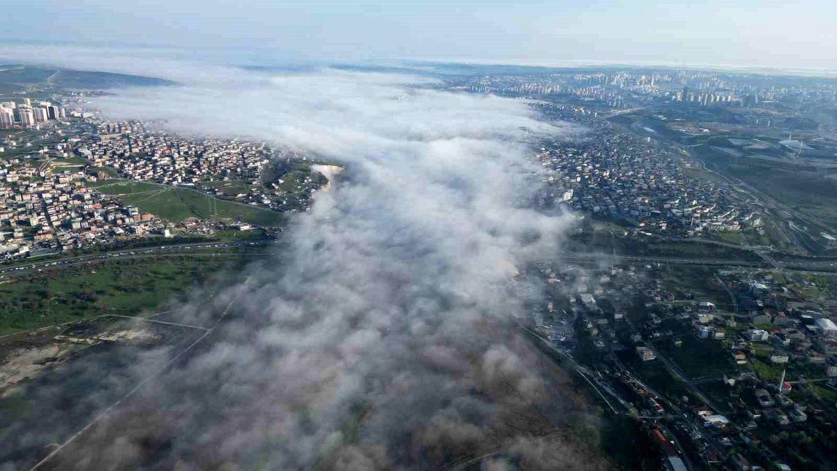 İstanbul'da Masalsı Sis Manzarası
