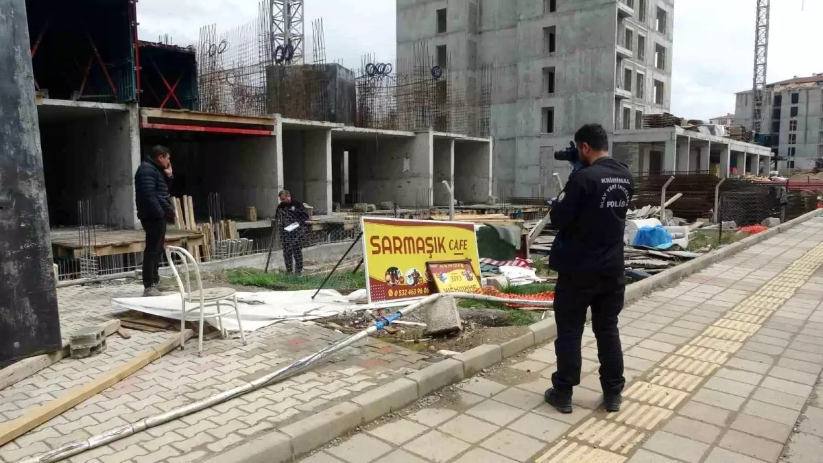 Malatya'da İnşaatta Düşen İşçi Yaralandı