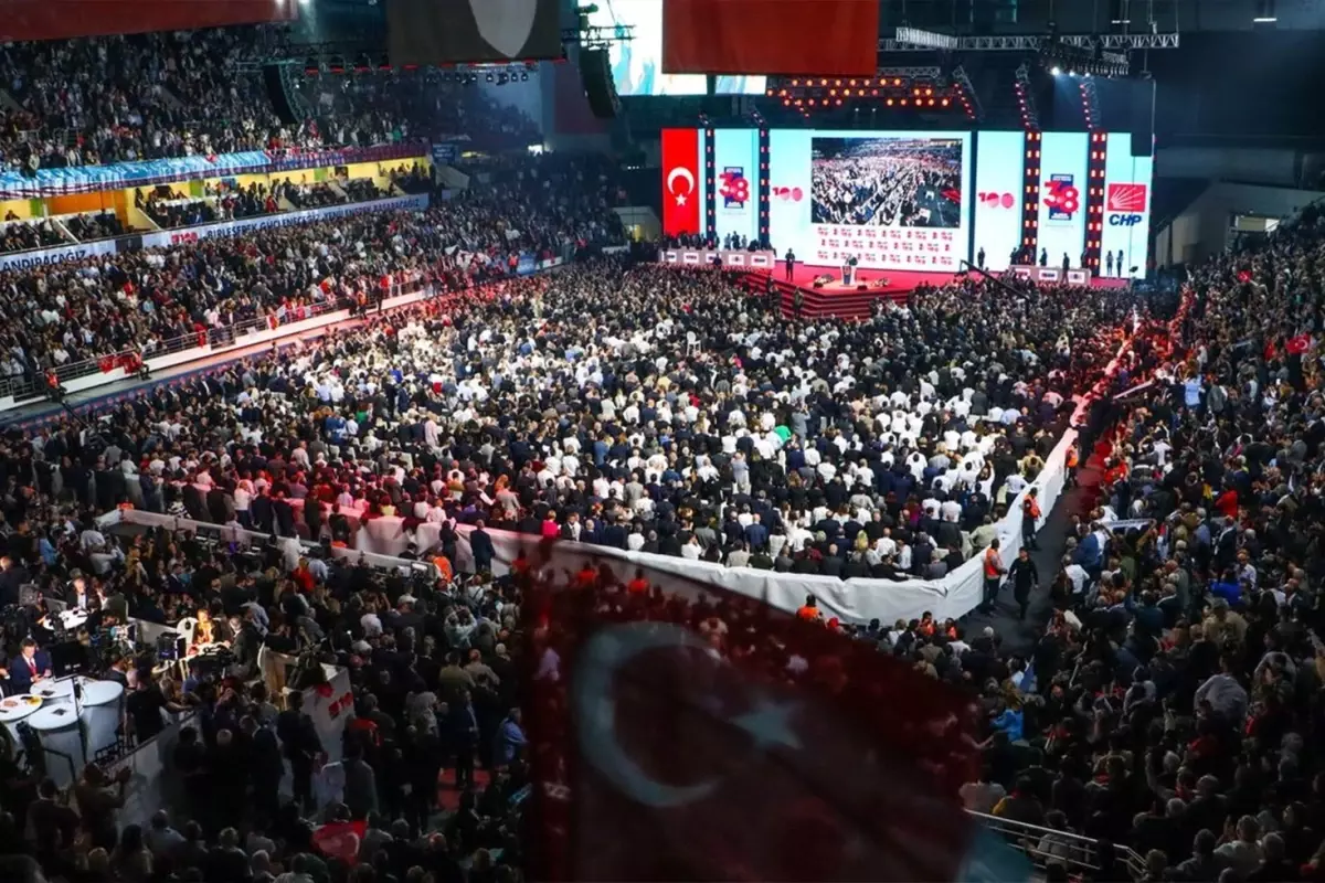 Muratpaşa Belediye Başkanı Ümit Uysal: CHP Genel Başkanlığı'na adayım