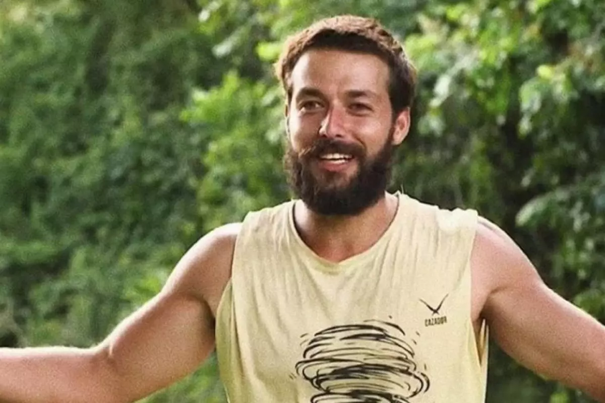 Survivor Hilmi Cem İntepe'nin mutlu günü! Yakın arkadaşları yalnız bırakmadı